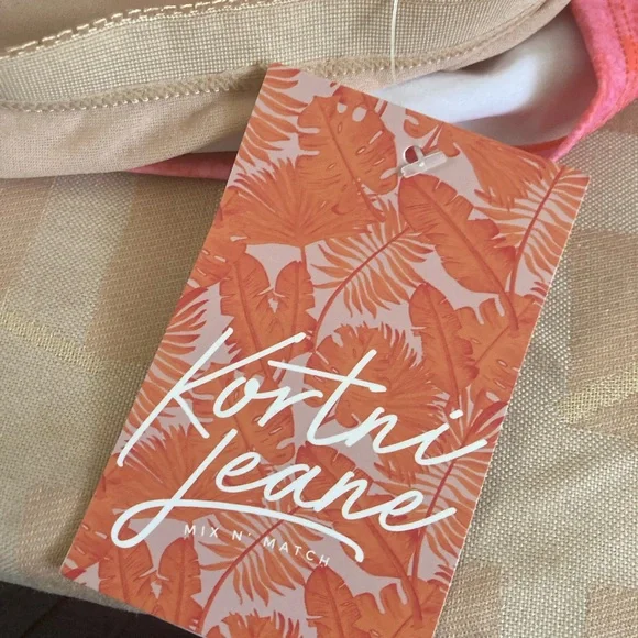 NWT Kortni Jeane Butterfly Motif Swim Top - Picture 5 of 7